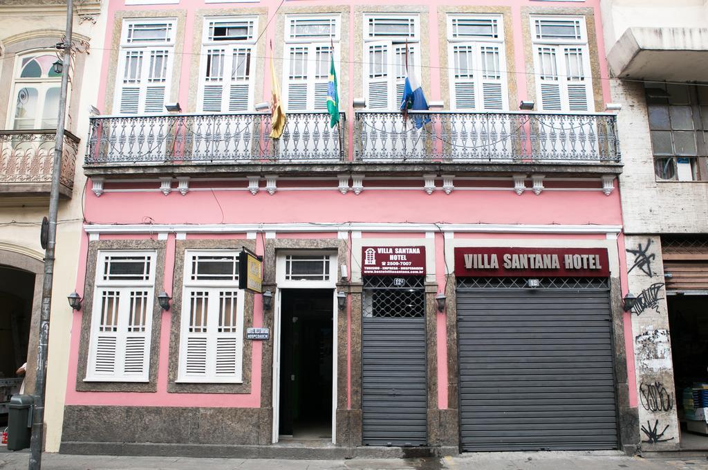 Hotel & Santana *